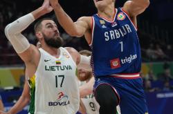 莱万多夫斯基关键节点势不可挡，塞尔维亚队带队取胜！的简单介绍