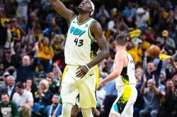 西亚卡姆新星爆冷表现突出，勇士前途光明！